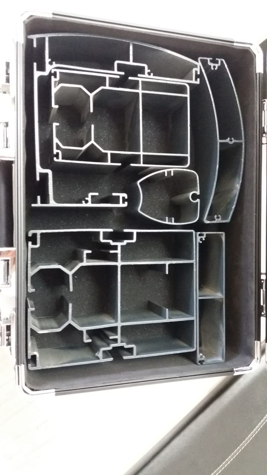 Profile sample box